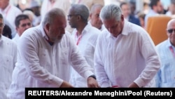 Miguel Díaz-Canel y el primer ministro Manuel Marrero cortan la cinta inaugural de la 38 Feria Internacional de La Habana, el 14 de noviembre de 2022.