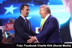 Charlie Kirk y el presidente de Estados Unidos, Donald Trump