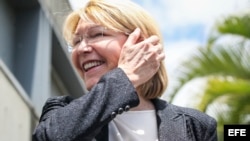 Fotografía de archivo del 6 de agosto de 2017, de la exfiscal venezolana Luisa Ortega en Caracas (Venezuela).