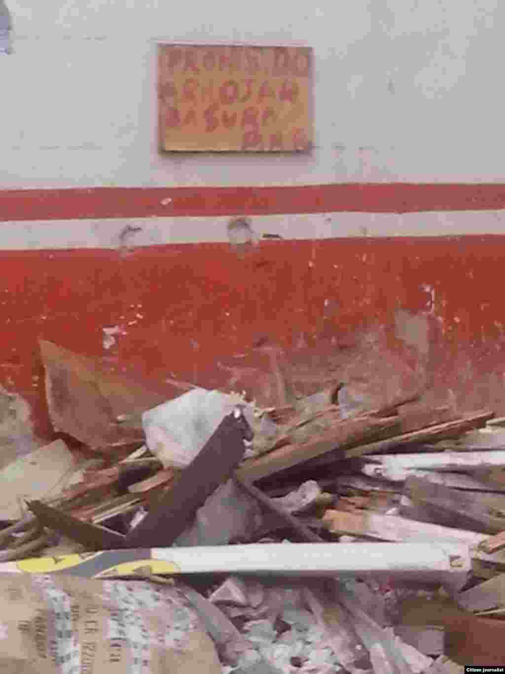 Calle Gloria entre Águila y Revillagigedo, municipio Habana Vieja.