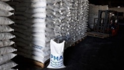 Cienfuegueros aseguran que el arroz varado en el puerto no llega a sus mesas por falta de pago del Gobierno.
 Cienfuegueros aseguran que el arroz varado en el puerto no llega a sus mesas por falta de pago del Gobierno.