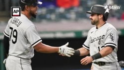 Cinco peloteros cubanos dieron la victoria a los Medias Blancas de Chicago sobre el Cleveland. Cinco peloteros cubanos dieron la victoria a los Medias Blancas de Chicago sobre el Cleveland.