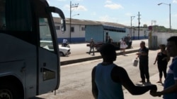 Anuncian restablecimiento de servicio de transporte nacional, cubanos se quejan Anuncian restablecimiento de servicio de transporte nacional, cubanos se quejan