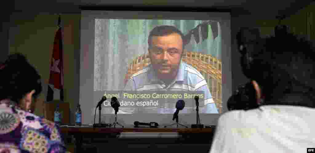 Vista de hoy, lunes 30 de julio de 2012, de una pantalla en la que se proyectaron imágenes con declaraciones del español Ángel Carromero, retenido en Cuba y quien conducía el vehículo accidentado en el que murió e