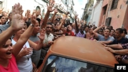 ARCHIVO. Un acto de repudio contra las Damas de Blanco.