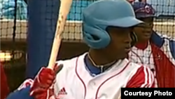 Con 72,5 millones en 7 años, Rusney Castillo obtuvo el más jugoso contrato en las Mayores de un agente libre cubano y de cualquier amateur.